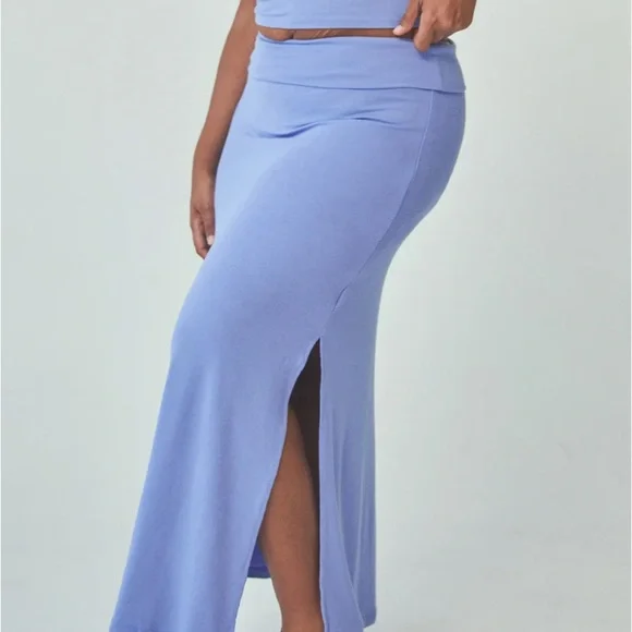Periwinkle ribbed fold over maxi skirt - Picture 2 of 2